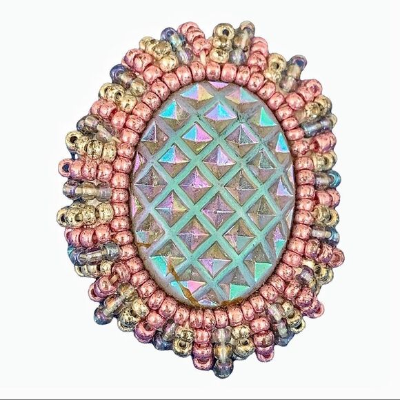 Iridescent glass cab blue lavender earrings surround of iridescent glass beads - Picture 8 of 10